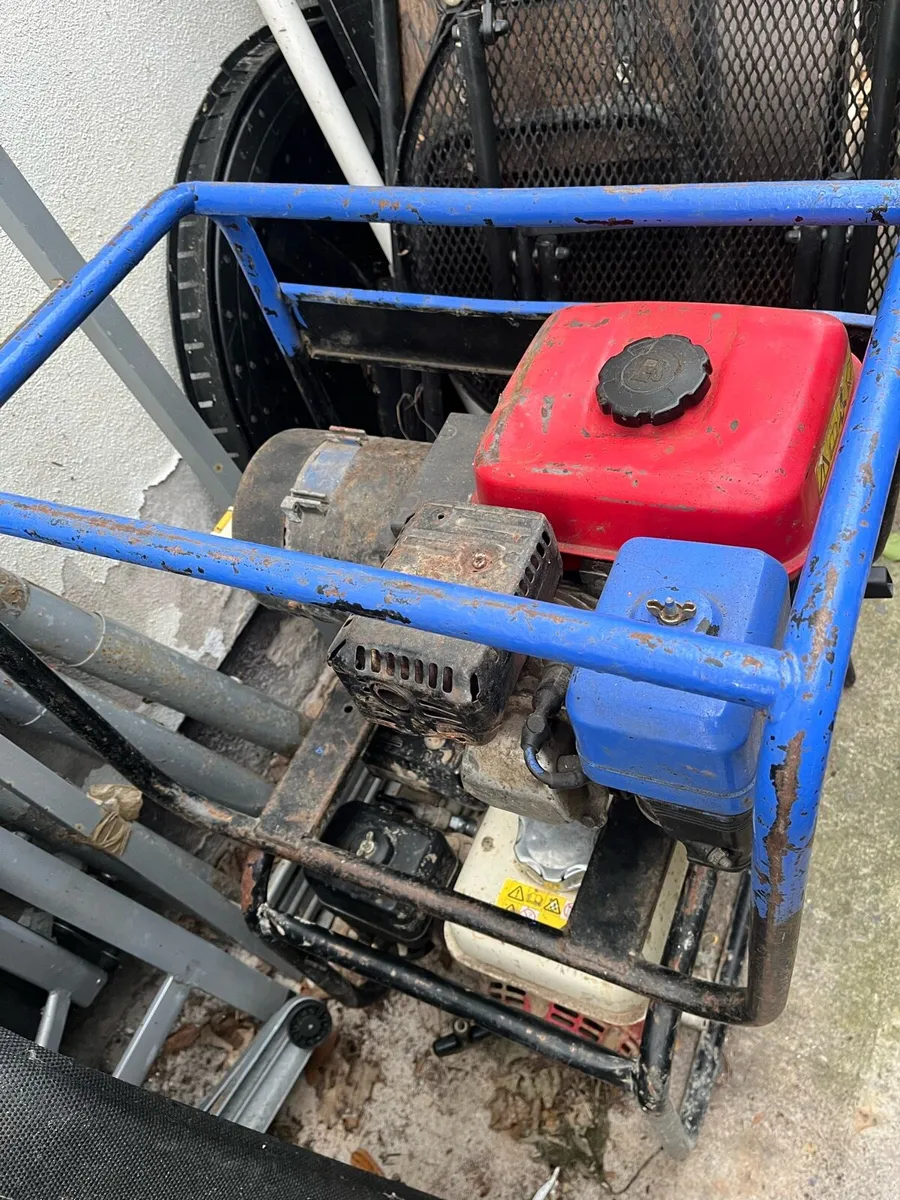 Honda generator - Image 4