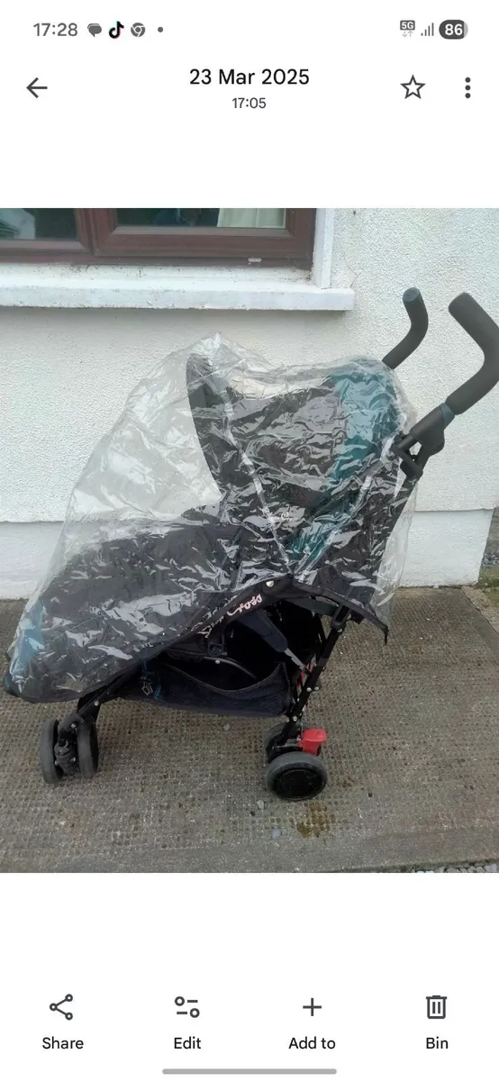 Push chair and Accessories. - Image 3