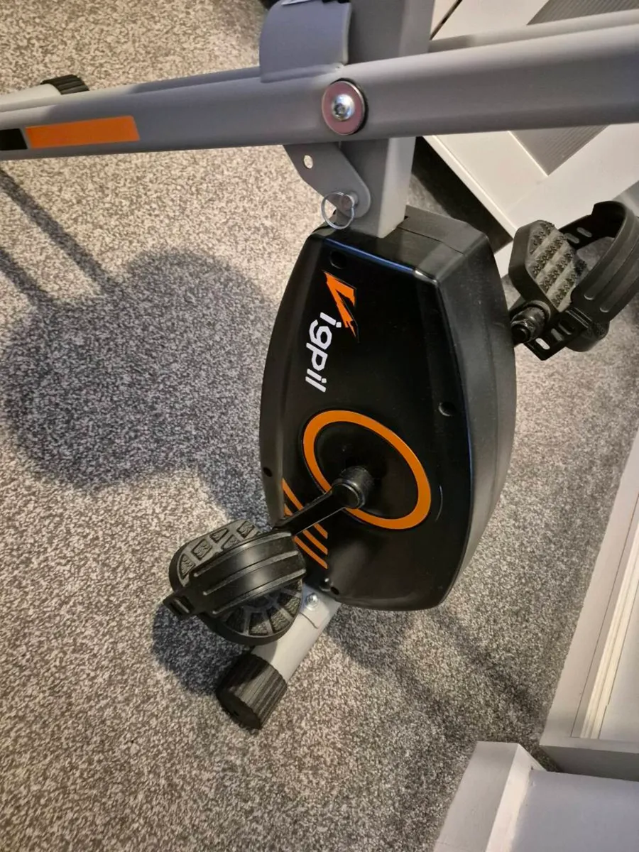 Excercise bike - Image 2
