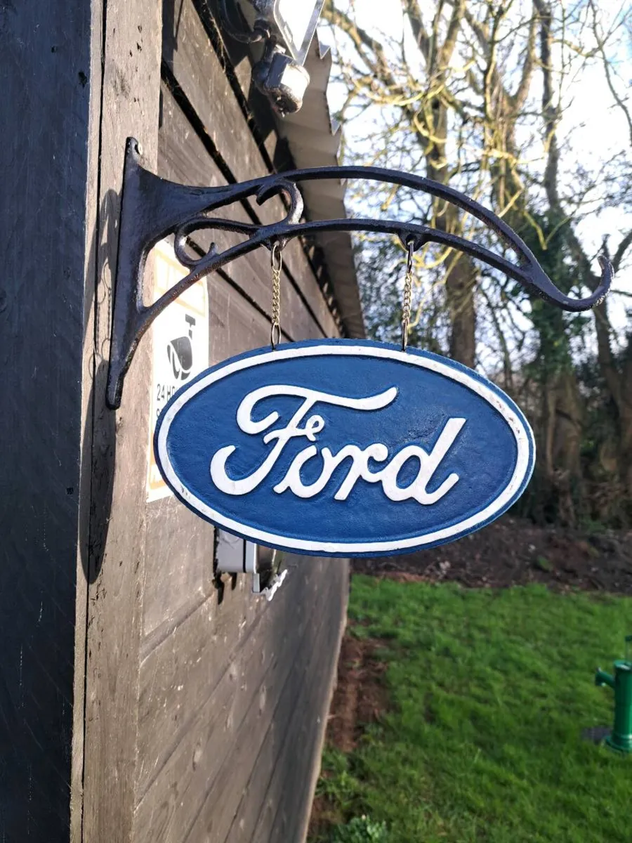 Ford hanging cast iron sign - Image 1