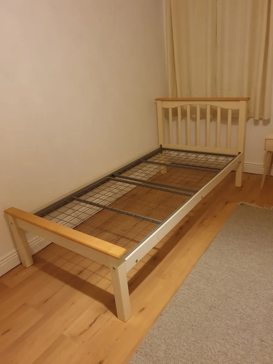 Single bed for sale - Image 1