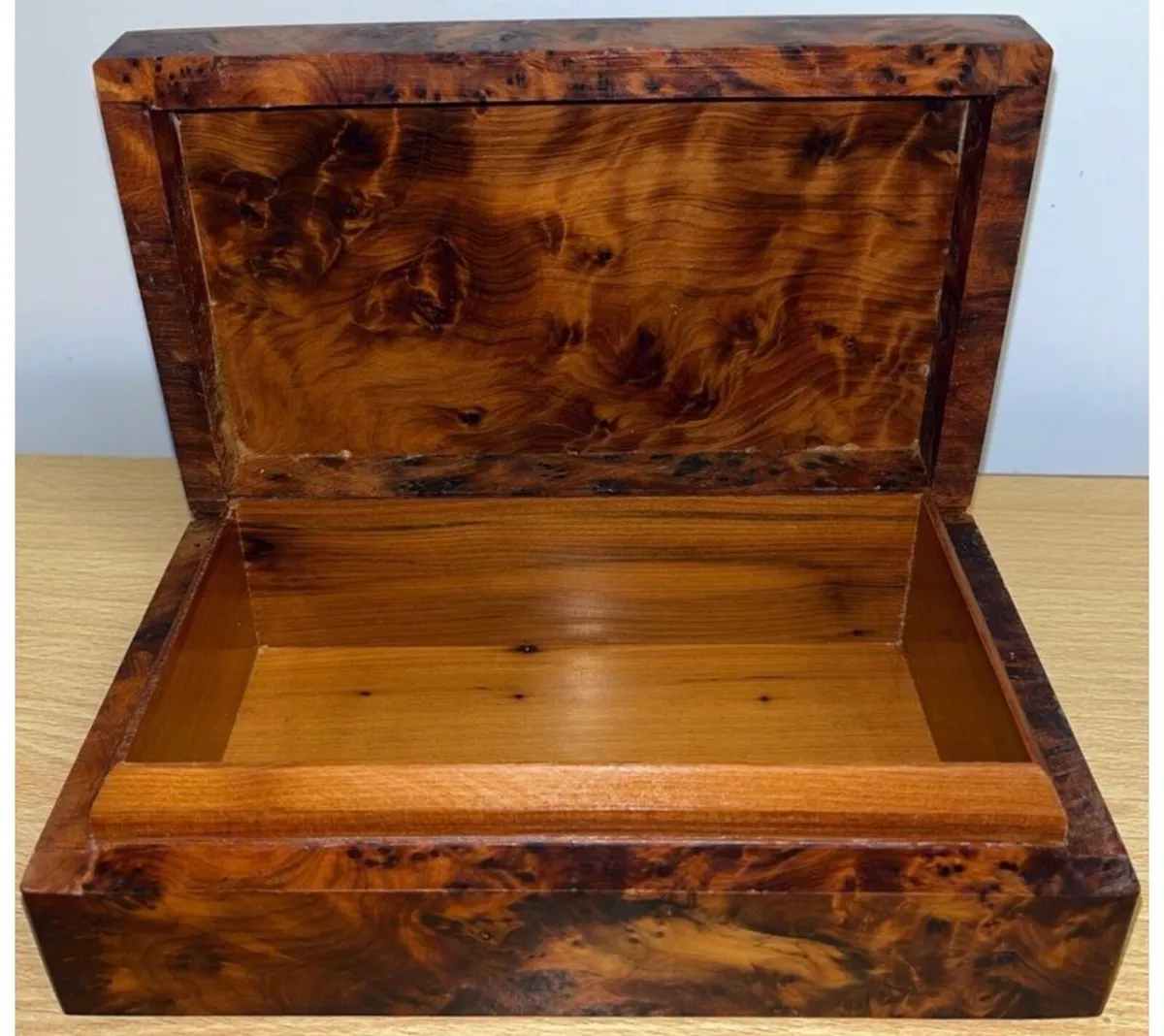 Vintage trinket box - Image 4