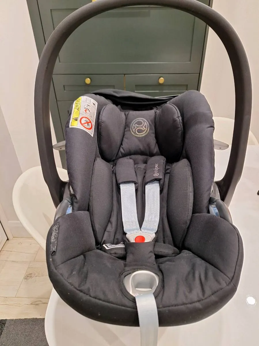 Cybex Cloud Z i-Size + Base - Image 2