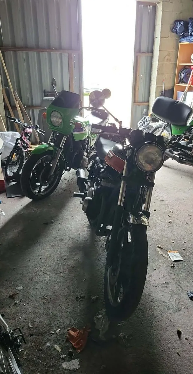 2 1981Kawasaki Z750 - Image 3