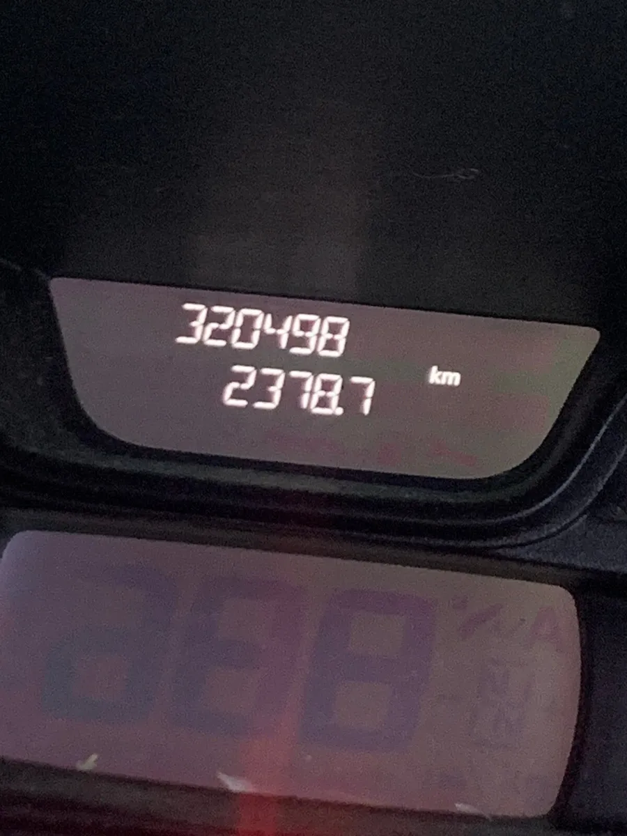 Renault Trafic 2016 - Image 2