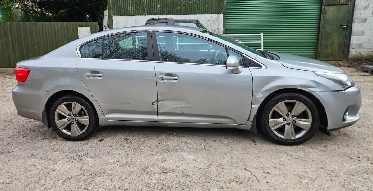 Toyota Avensis 2015 2.0ltr diesel 213km - Image 4