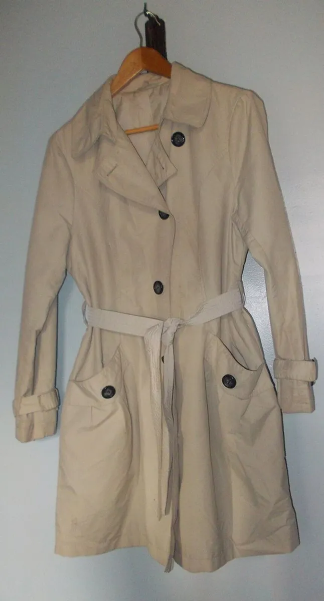 Marks & Spencer Women's Tan and Cream Raincoat - Image 2