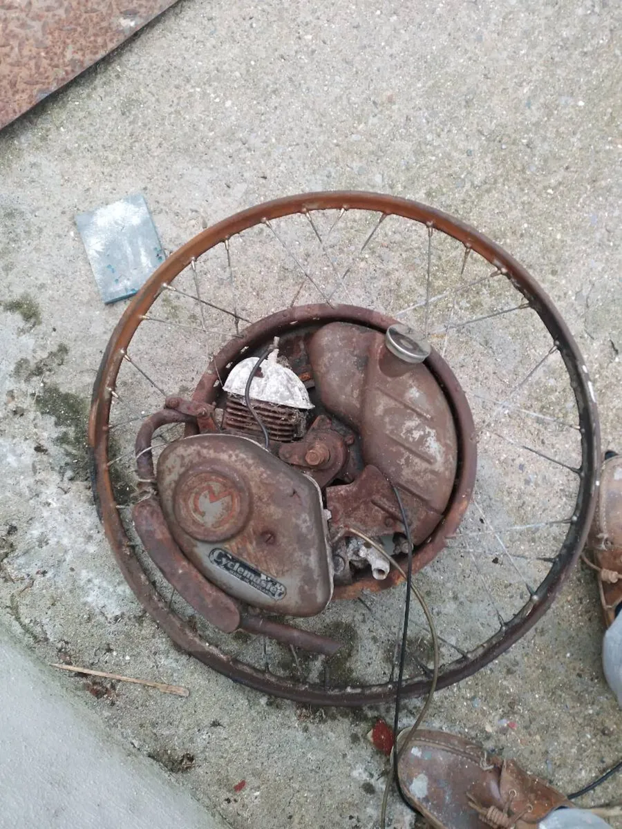 Vintage back cycles master wheel - Image 1