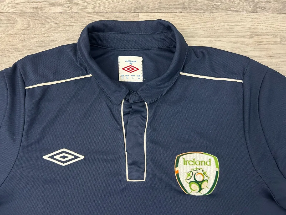 Vintage Umbro Ireland Training Jersey Shirt Medium - Image 3