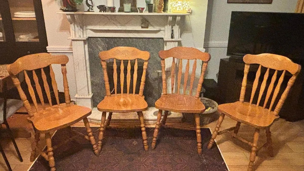 Four Chairs - Image 2