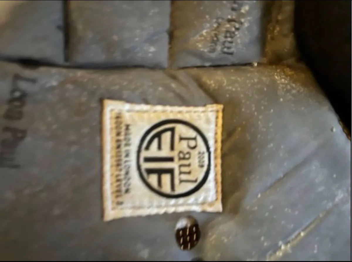 Leon Paul fencing mask and sword - Image 3