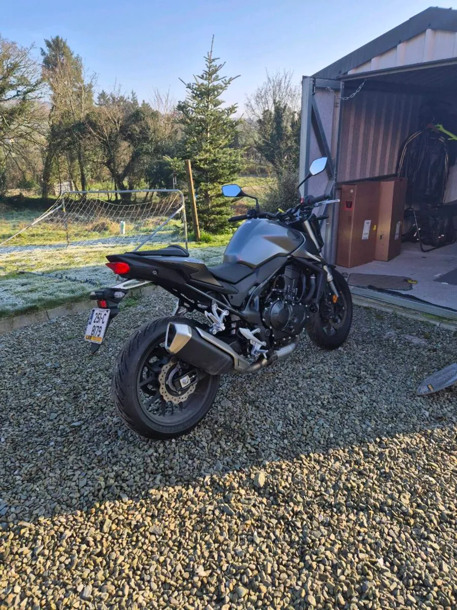 CB750 Hornet - Image 2