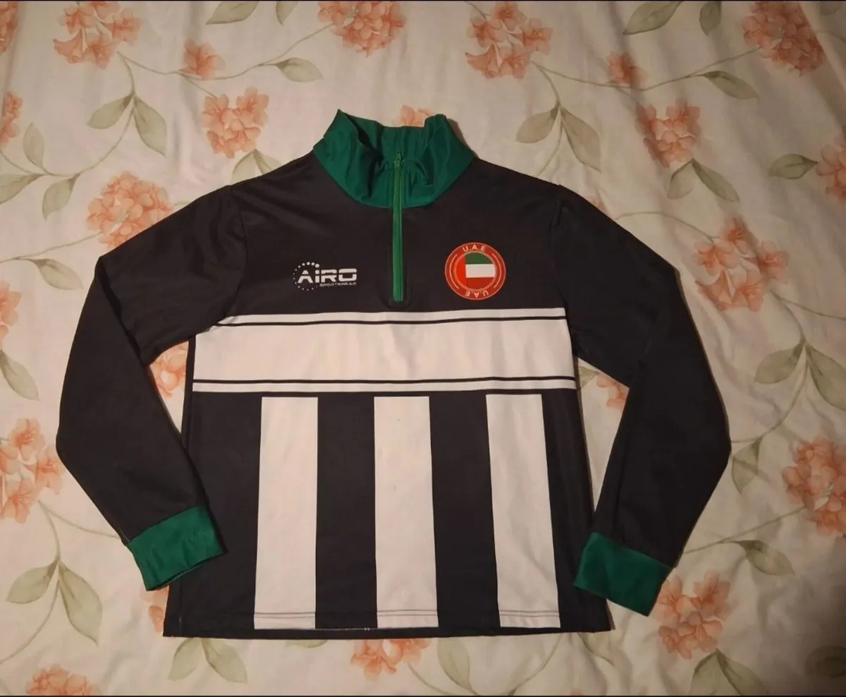 UAE half zip - Image 1