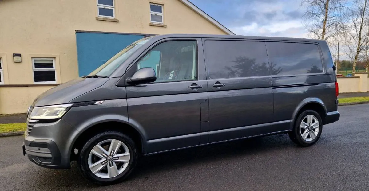VW Transporter 150 BHP HIGHLINE (No VAT) - Image 2