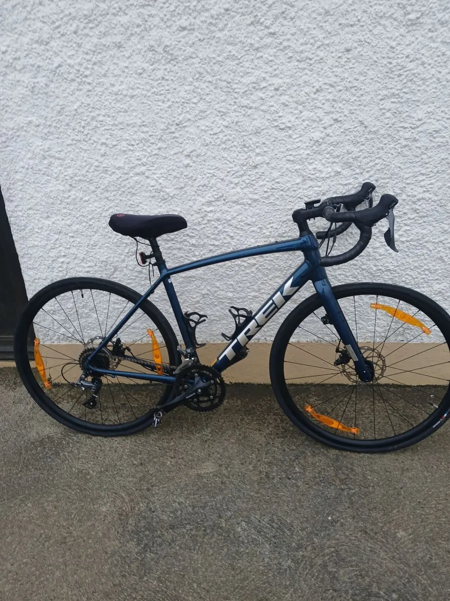 Road Bike Trek Domane 2 - Image 1