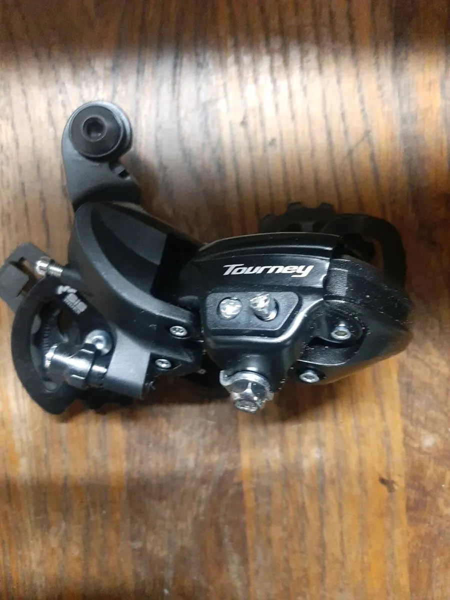 Shimano tourney bike derailleur new - Image 1