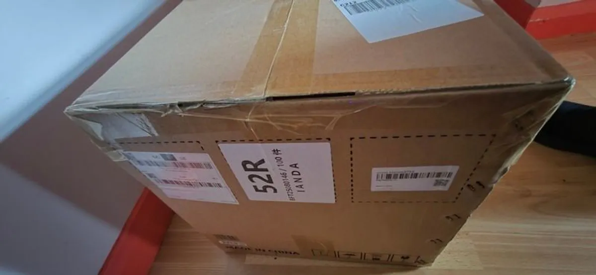 Resin 3D Printer - Anycubic Mono M7 Pro (new & unopened) - Image 4