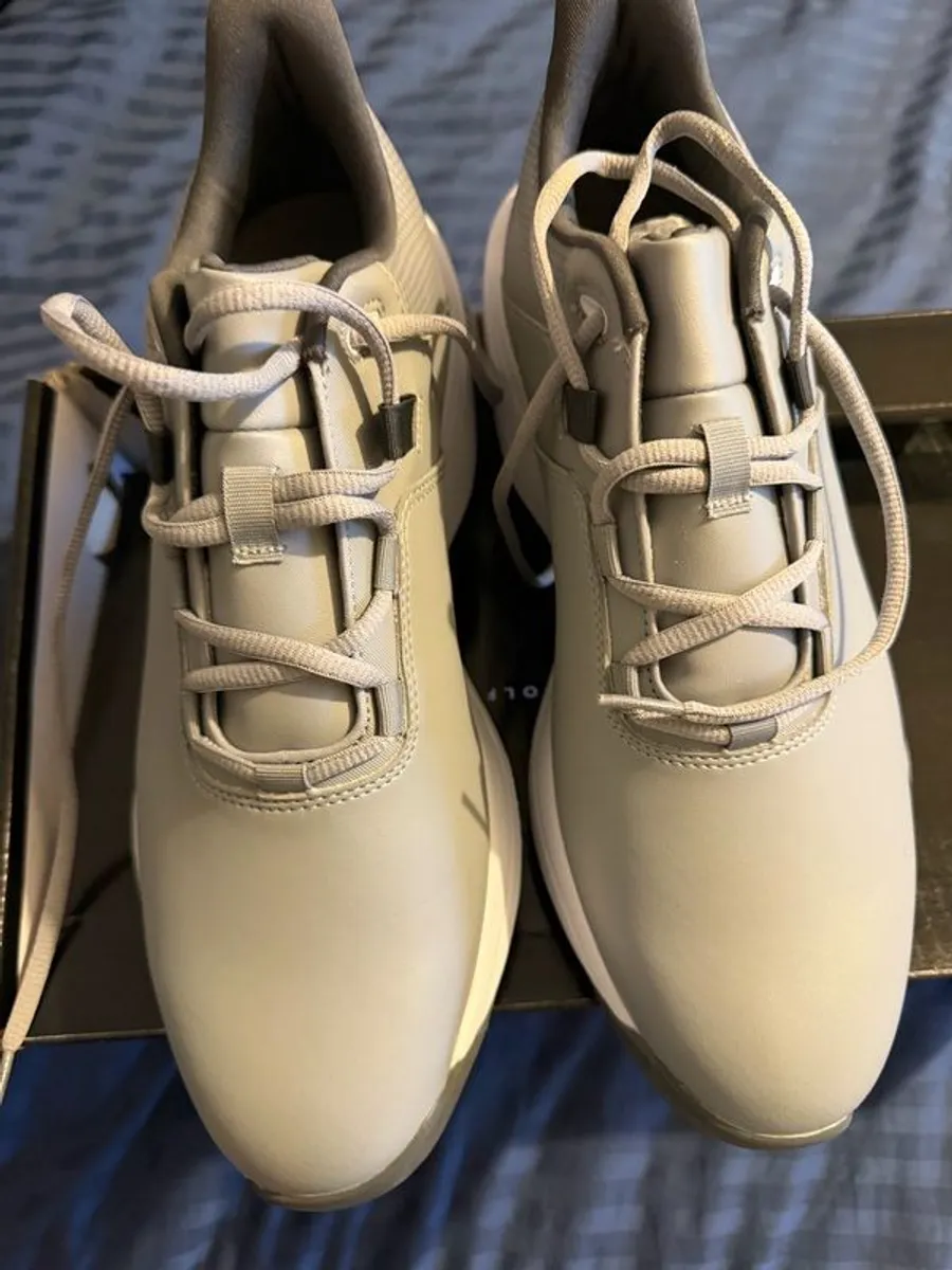 Footjoy golf shoes - Image 1