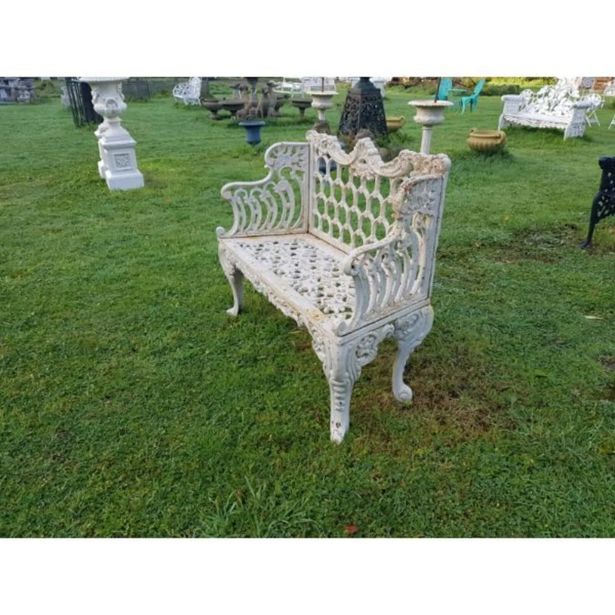 Bench Cast Iron Horse Shoe Medium D542 - Image 2