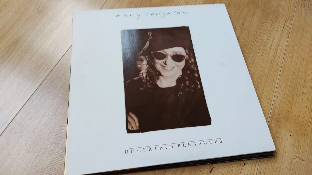 MARY COUGHLAN - UNCERTAIN PLEASURES - VINYL RECORD
