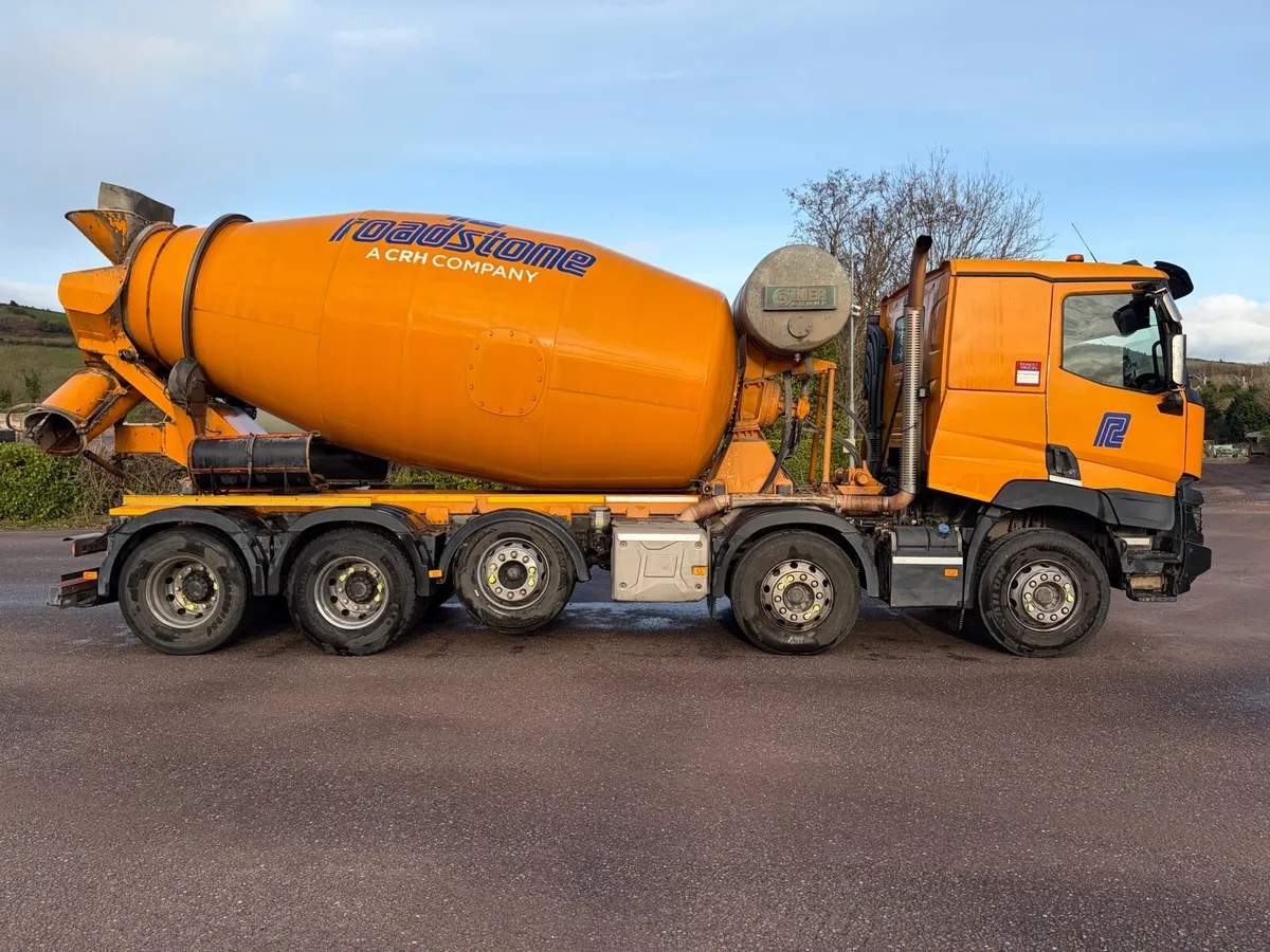 Renault C440 5-axle Lorry Mixer - Image 2