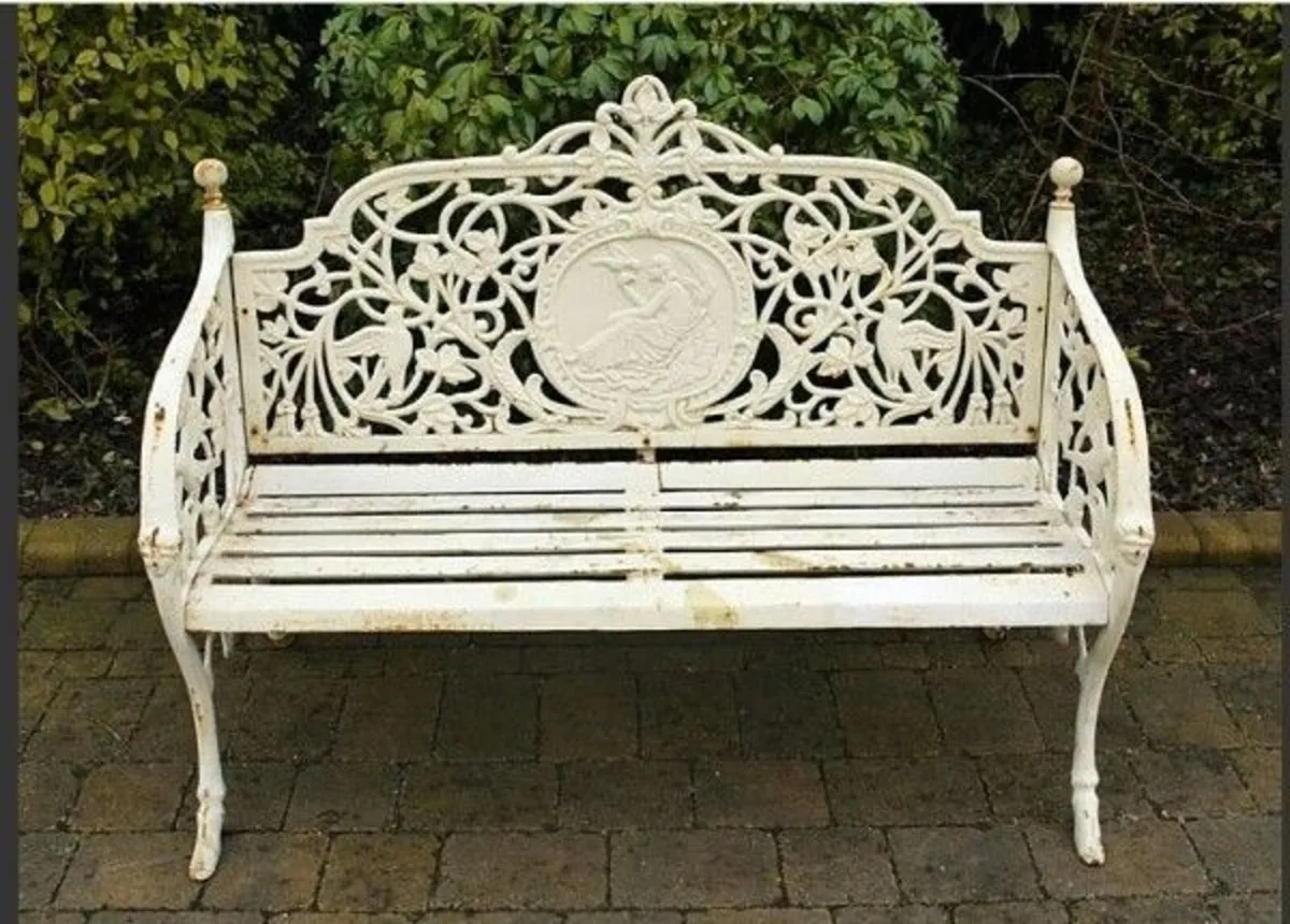 Bench – Cast Iron Lady – D822 - Image 2