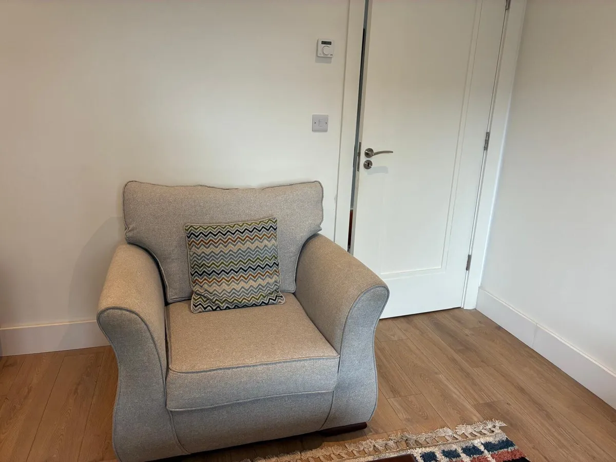 Suite of Furniture - Image 1