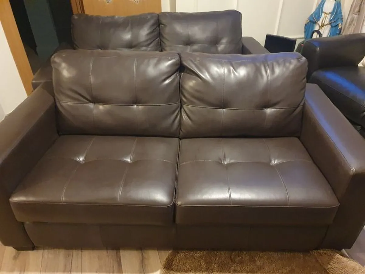 Leather sofas - Image 2