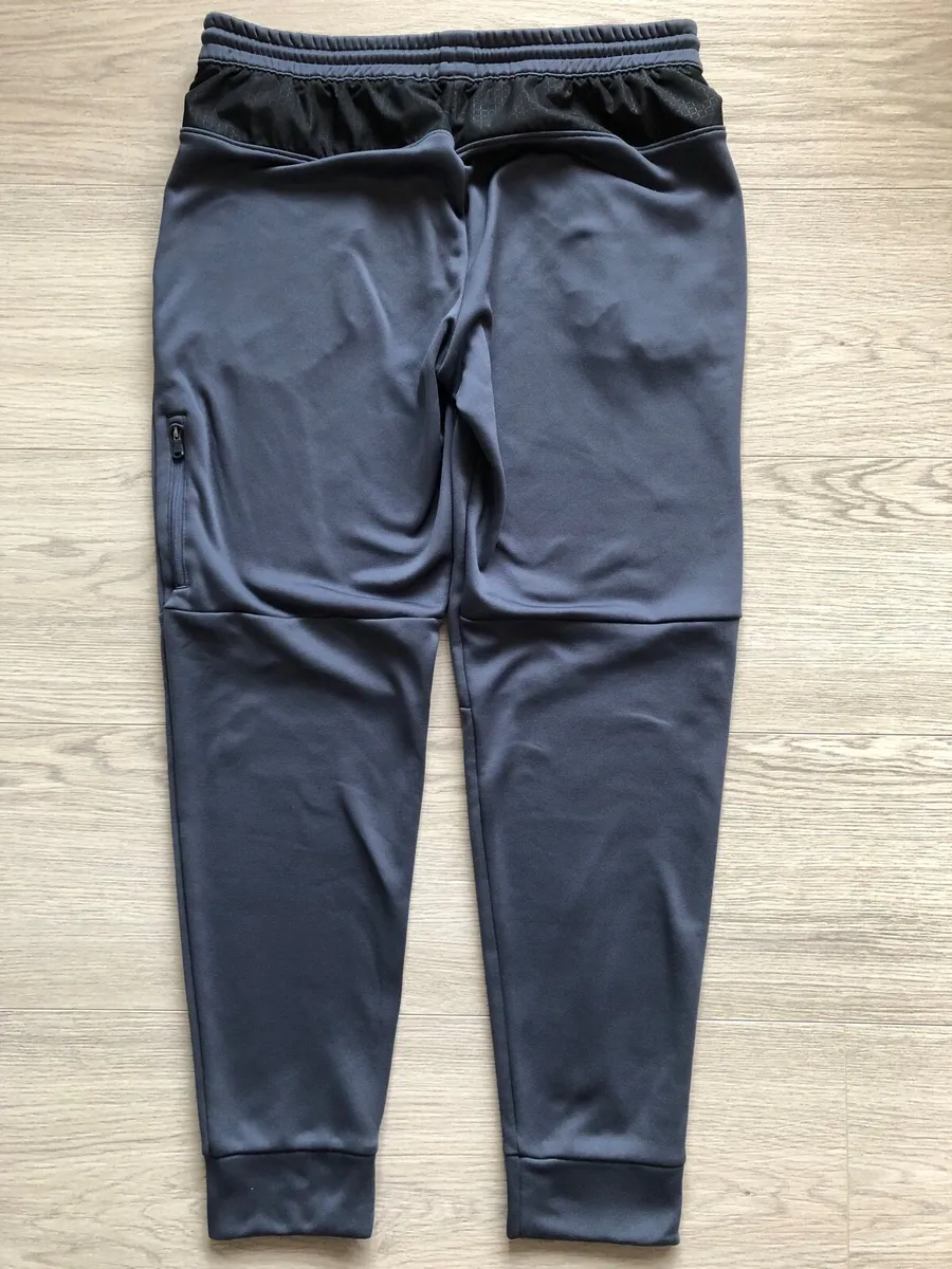 Under Armour Mens Tracksuit - Image 2