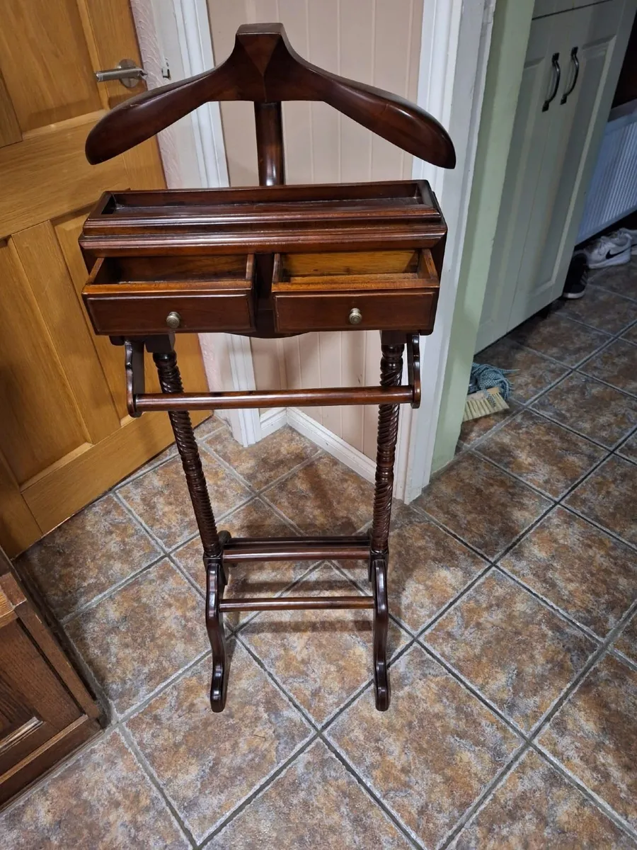 Mahogany Valet Stand - Image 2