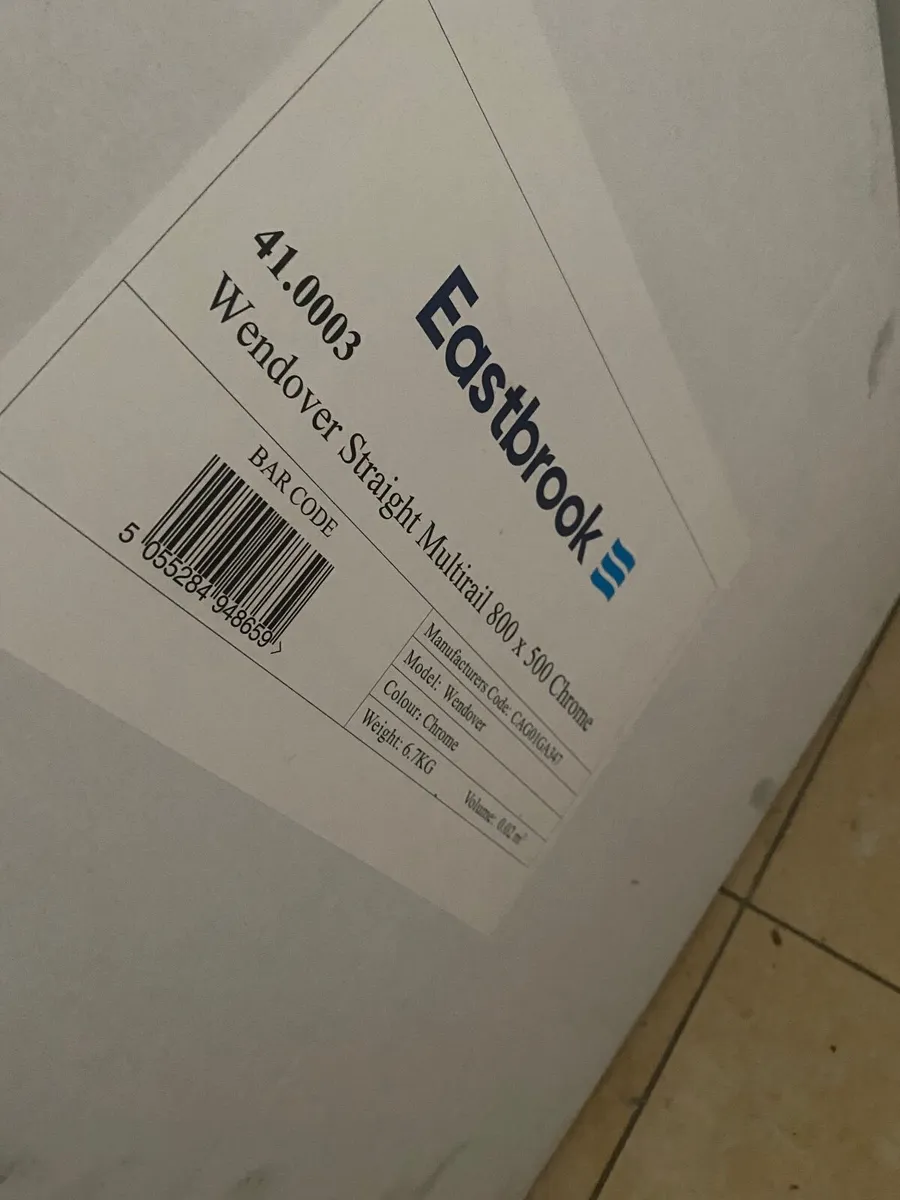 Radiator towel rails - Image 3