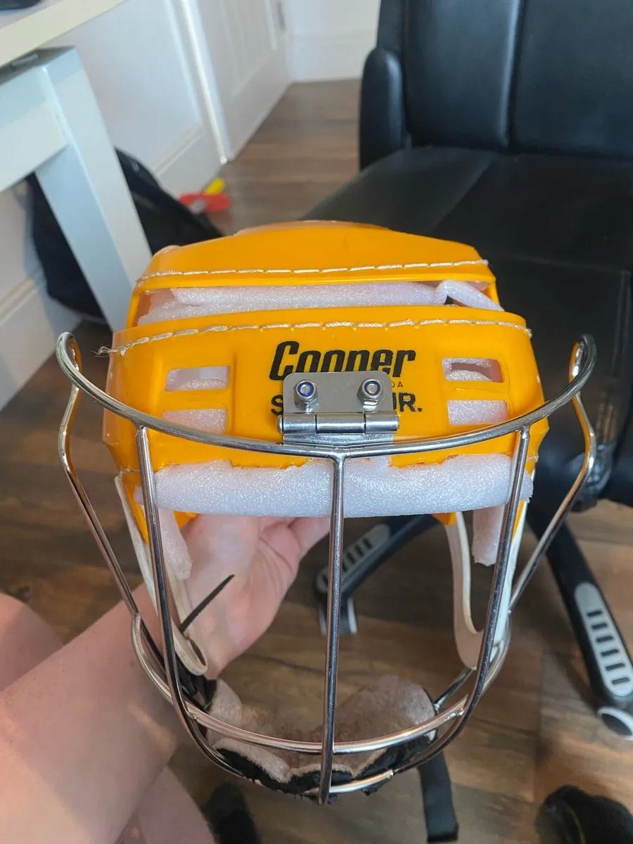 Oldstyle Yellow Cooper Helmet Junior - Image 1