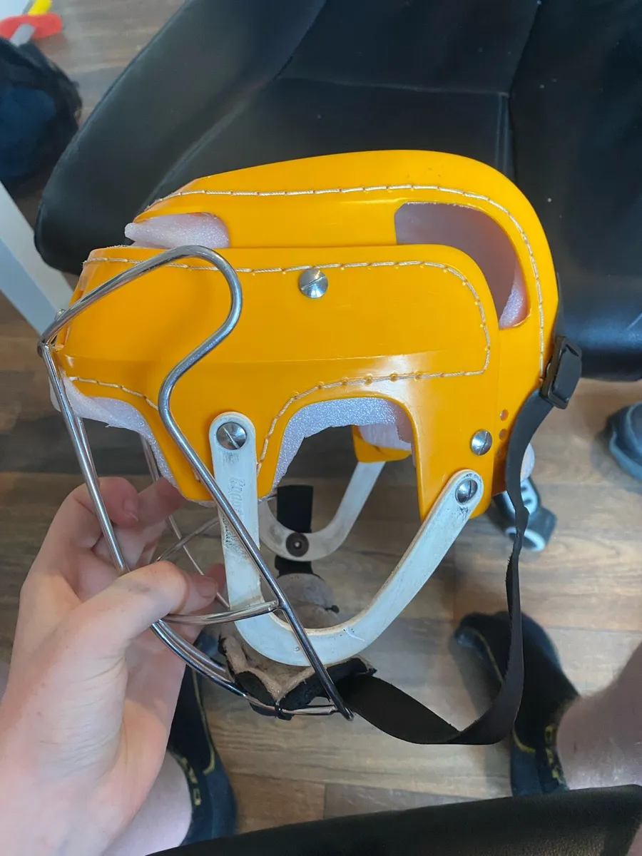 Oldstyle Yellow Cooper Helmet Junior - Image 3