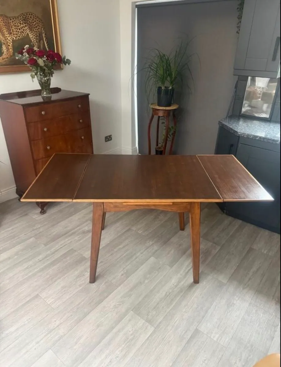 Mid Century Extendable Dining Table - Image 3