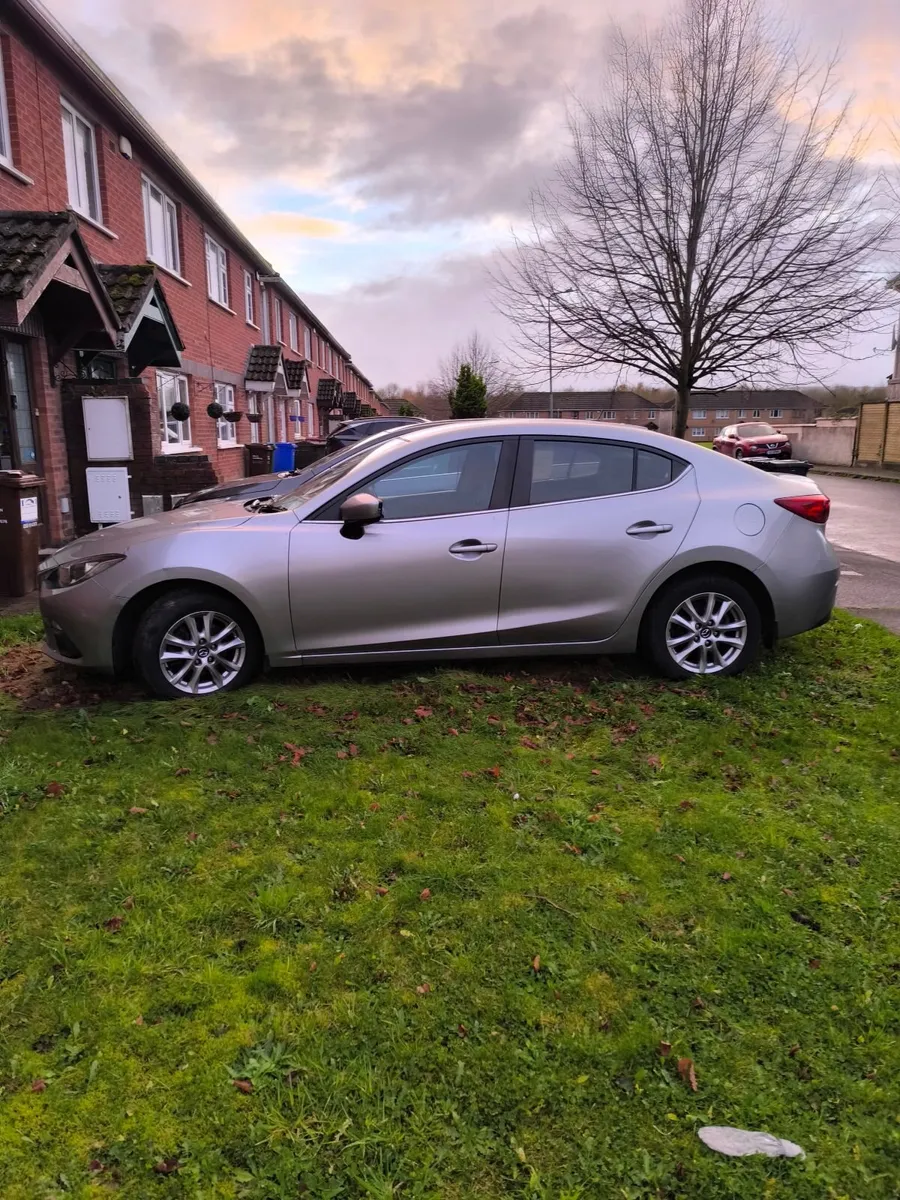 Mazda 3  2015 NCT 05/26 - Image 2