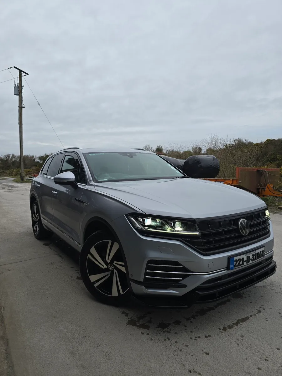 2022 Touareg - Image 1