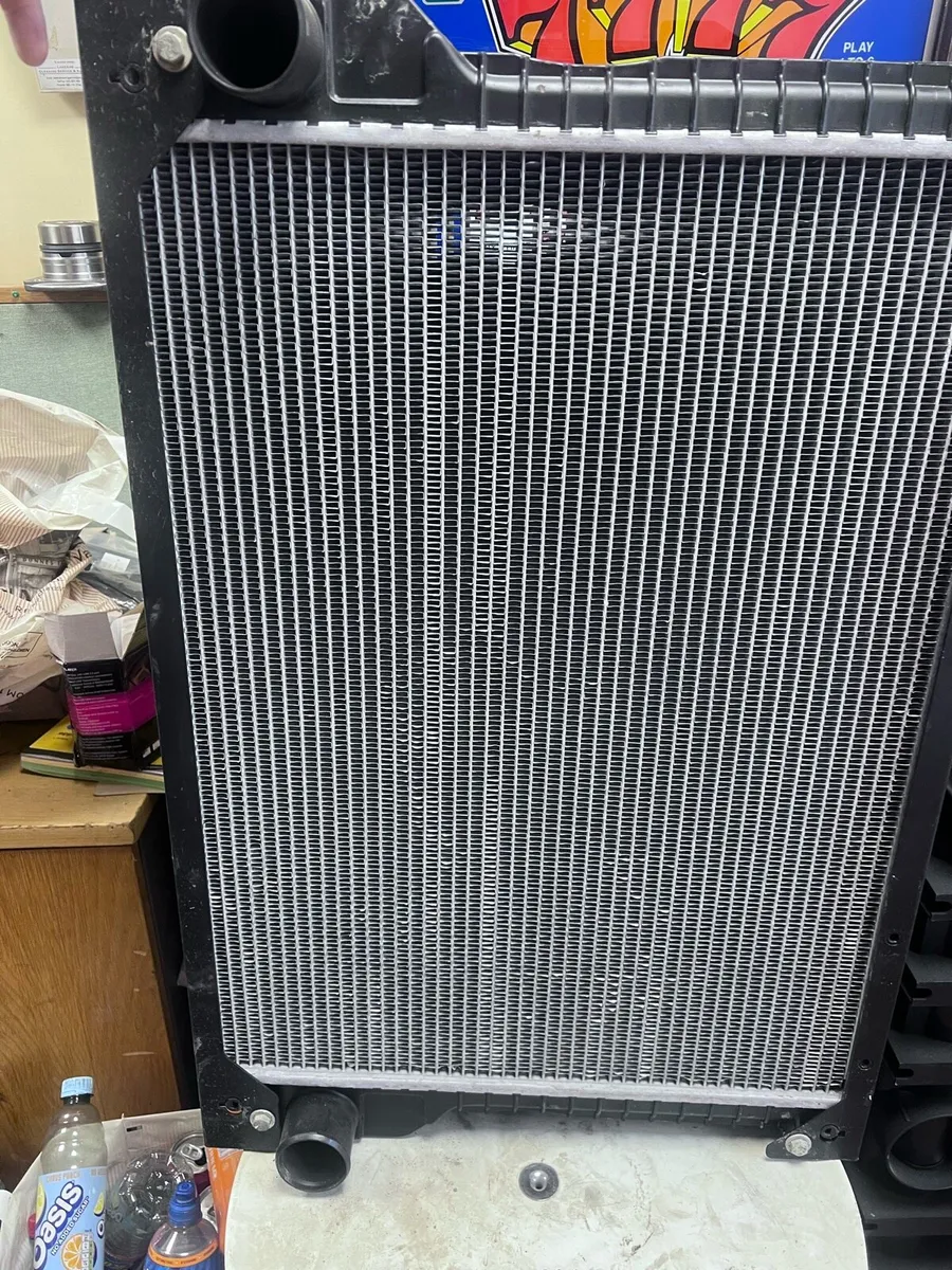 Jcb radiator - Image 4