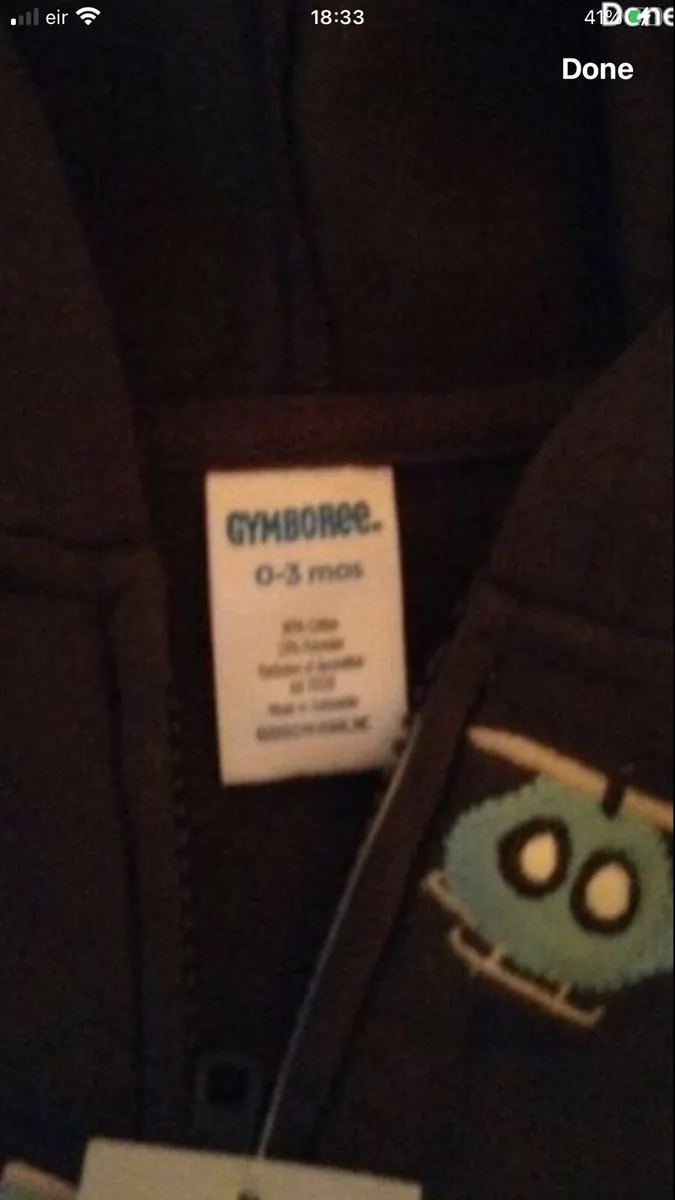Boys BNWT hoodie 0/3 mths €5 - Image 3