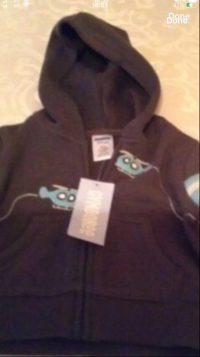 Boys BNWT hoodie 0/3 mths €5 - Image 1