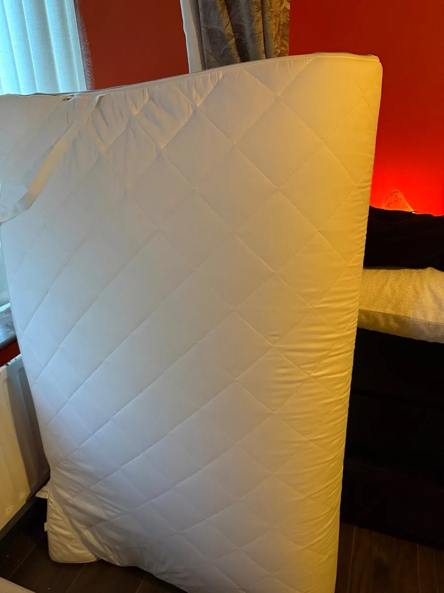 Brand New Cooling Mattress Topper for Double Bed - Image 1