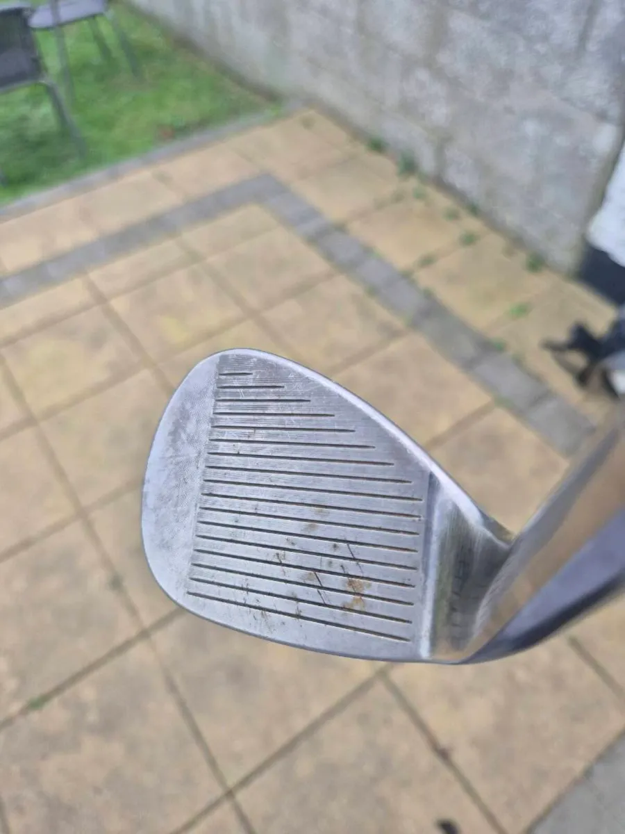 Titleist vokey SM8 60 degree wedge - Image 1