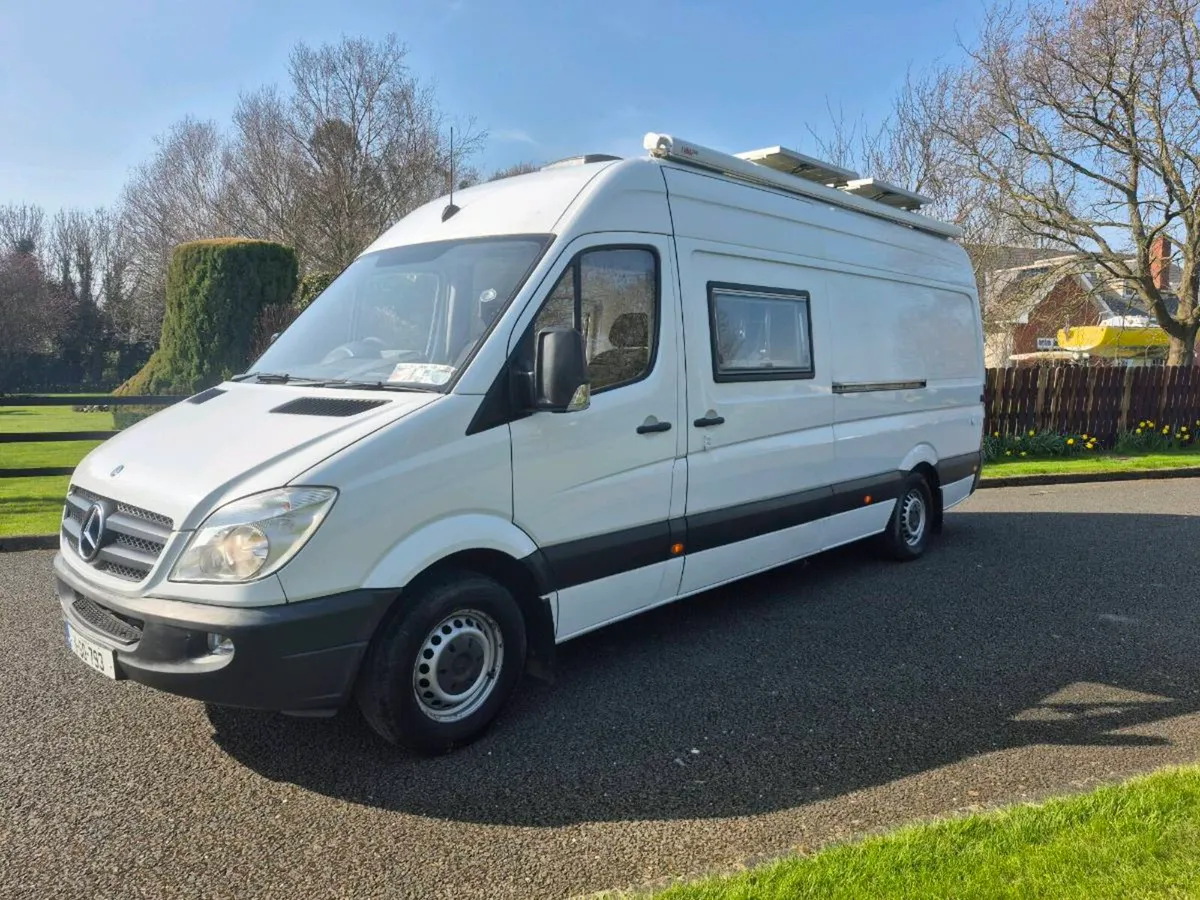 Mercedes-Benz Sprinter Campervan - Image 3