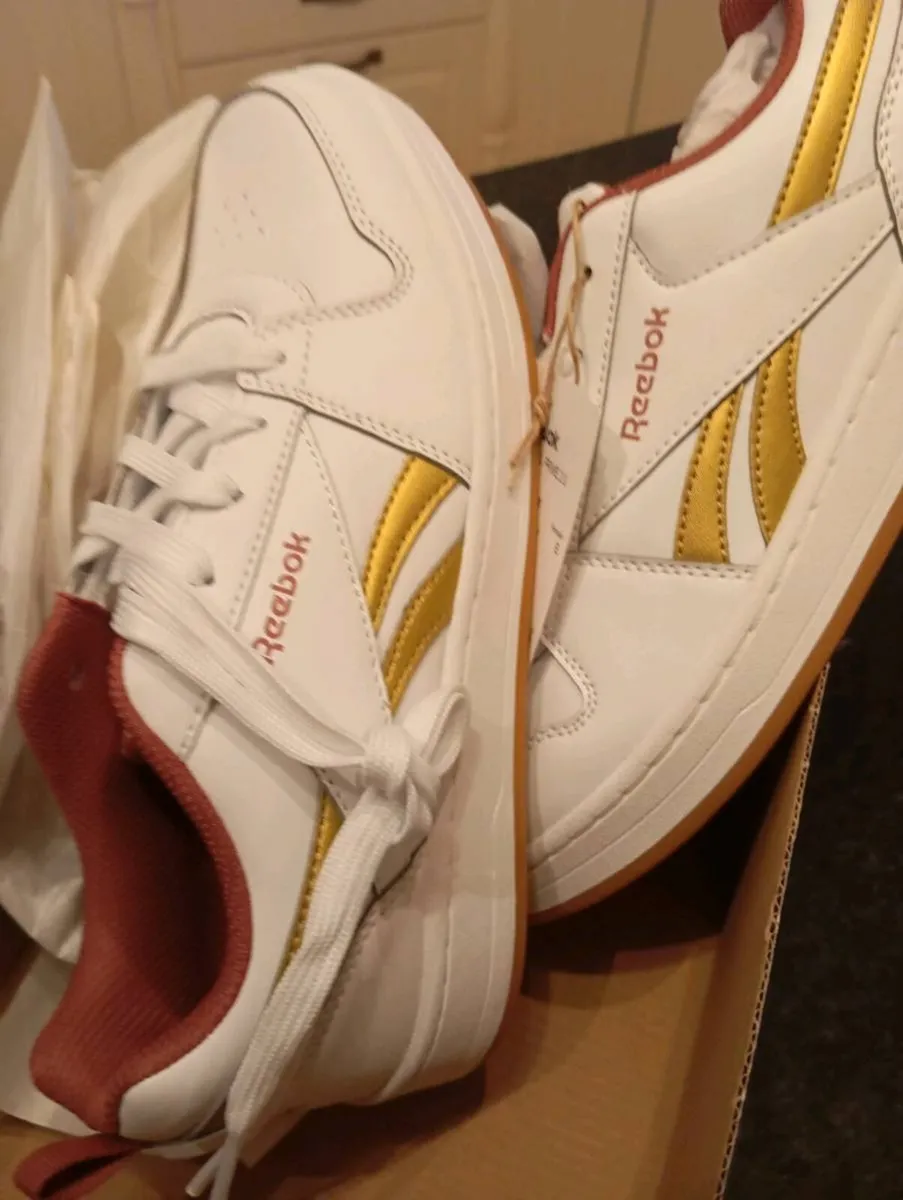 Reebok trainers . - Image 2