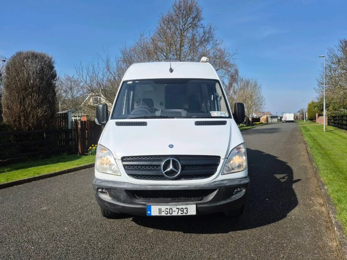 Mercedes-Benz Sprinter Campervan - Image 2