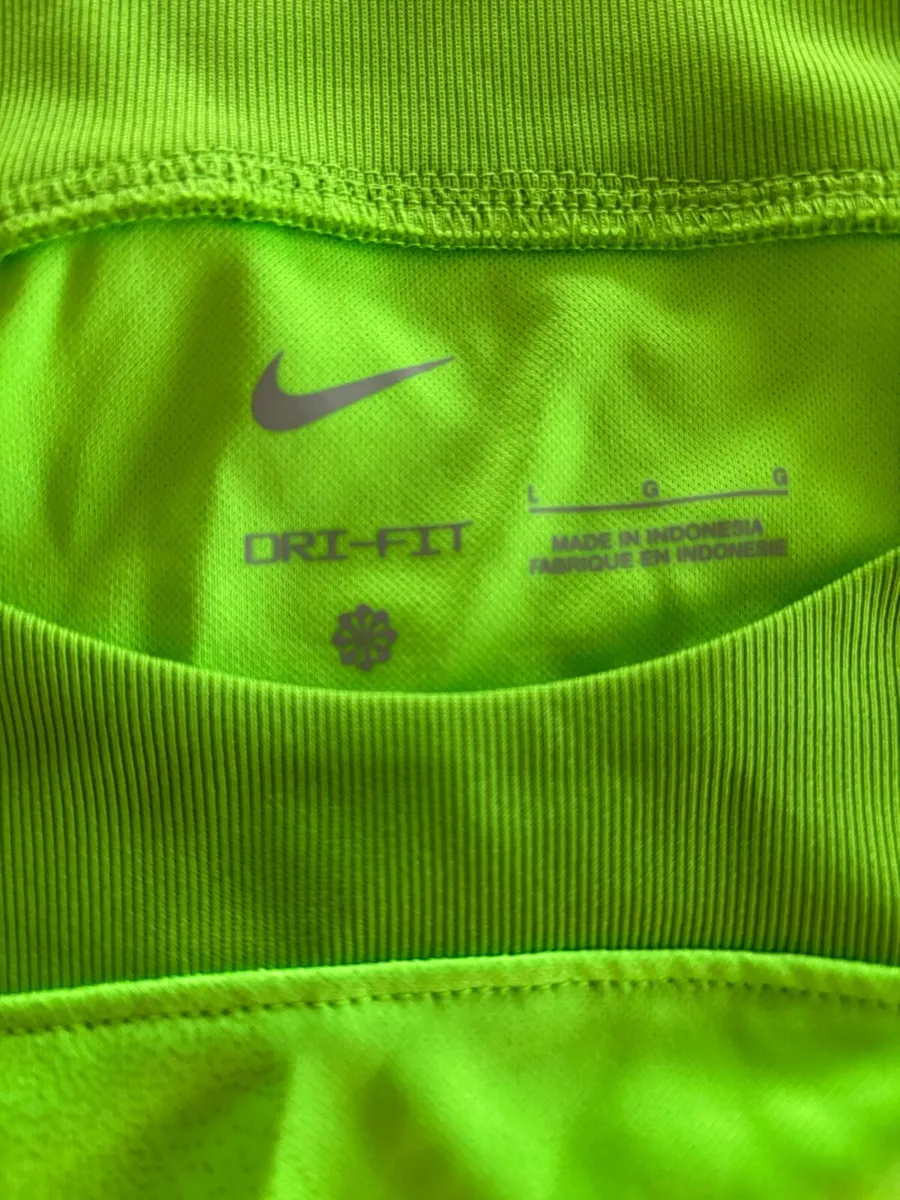 PSG Goalkeeper Jersey 2022 - Image 3