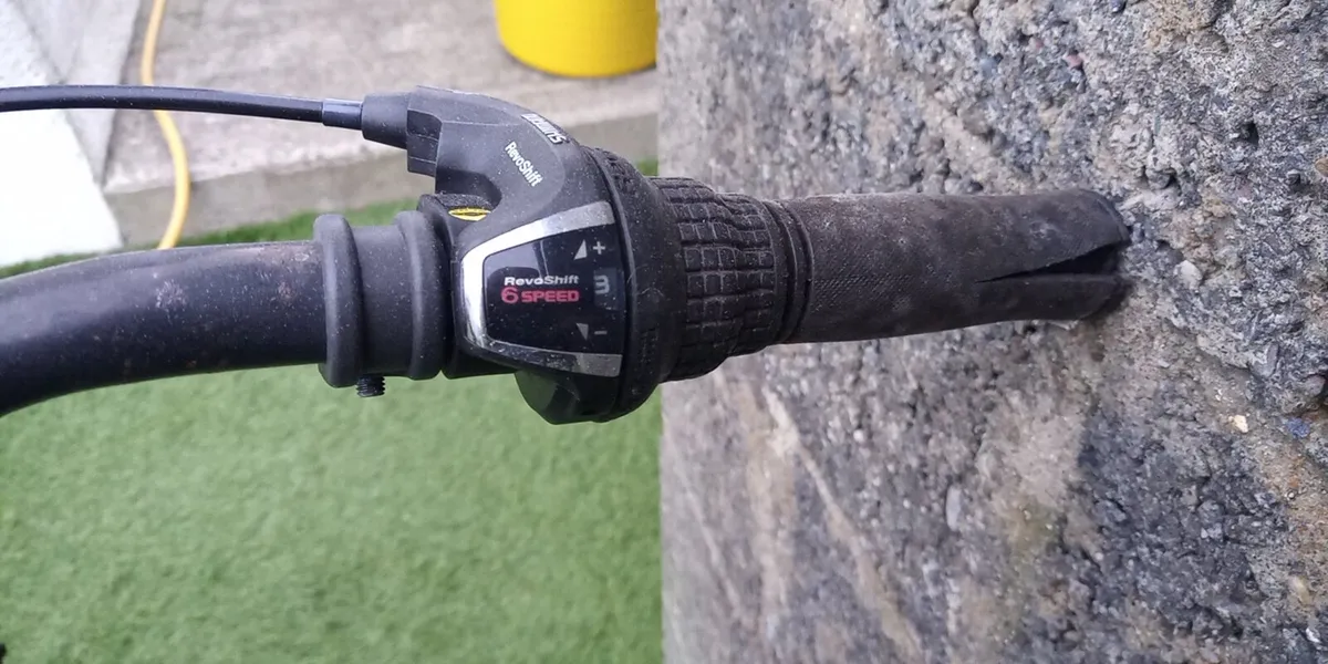 Girls Mountain Bike - Image 4