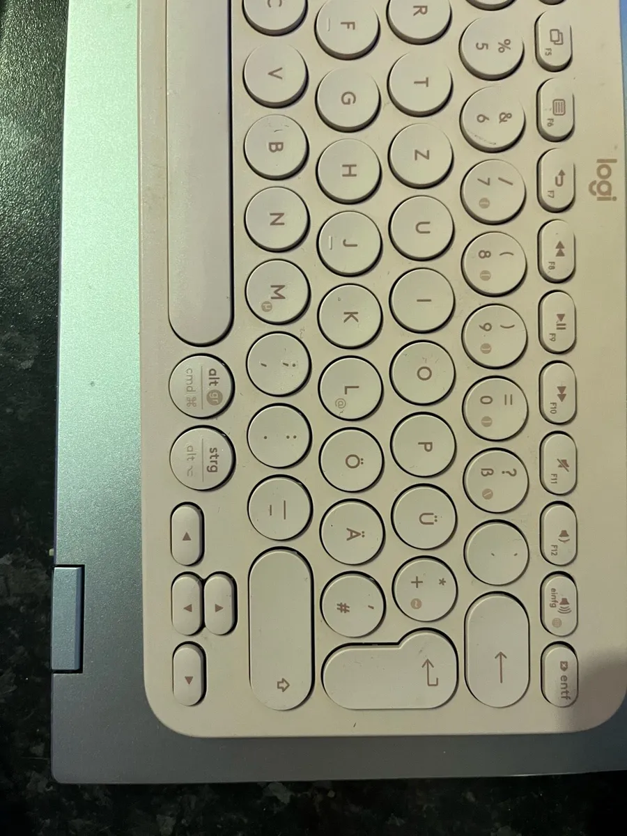 Logi Wireless Keyboard Bluetooth - German Keyboard - Image 4