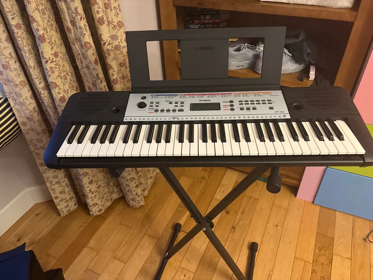 Yamaha piano keyboard - Image 1
