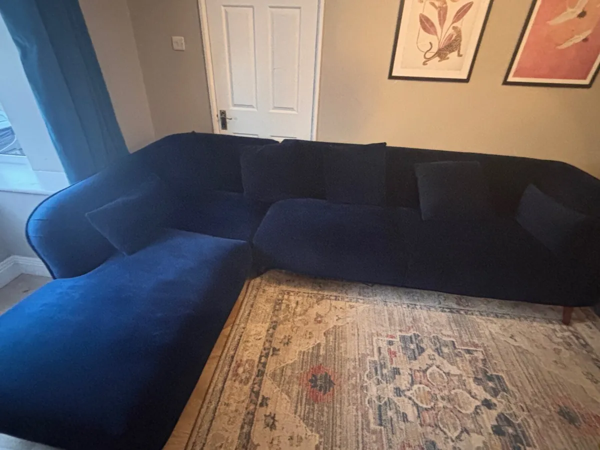 L Shape Couch- Excellent Condition - Image 3