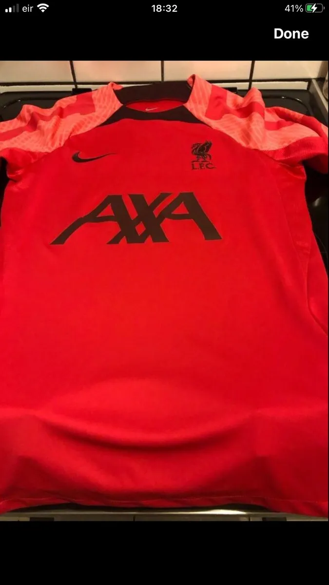 Boys Liverpool jersey size XS €15 - Image 4